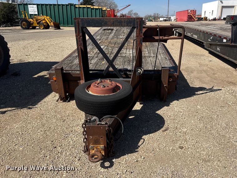 image for item ET1737 2002 Belshe DT2255 equipment trailer