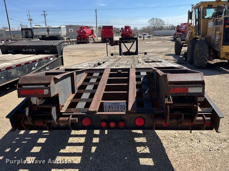 image for item ET1737 2002 Belshe DT2255 equipment trailer