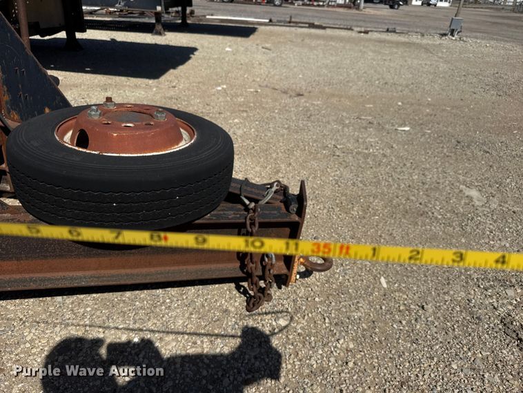 image for item ET1737 2002 Belshe DT2255 equipment trailer