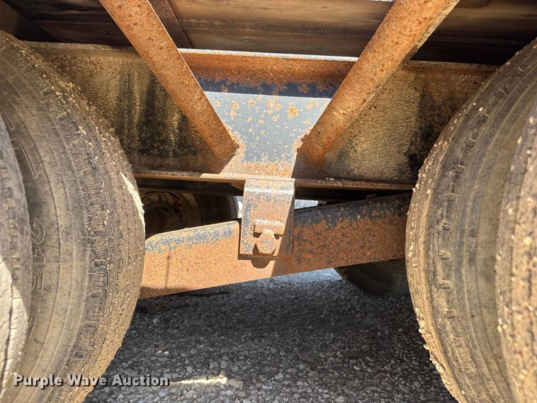 image for item ET1737 2002 Belshe DT2255 equipment trailer