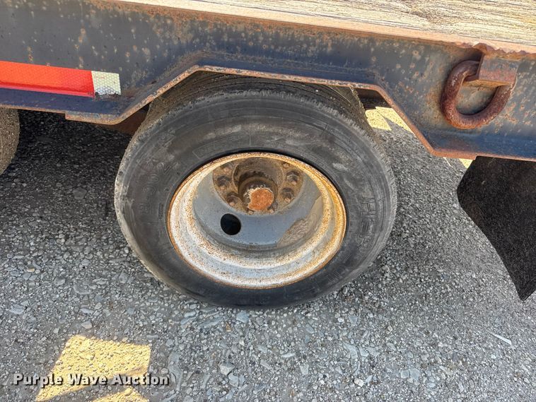 image for item ET1737 2002 Belshe DT2255 equipment trailer