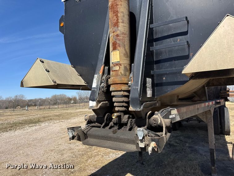 image for item ET1739 2007 Manac TSTD-26 end dump trailer