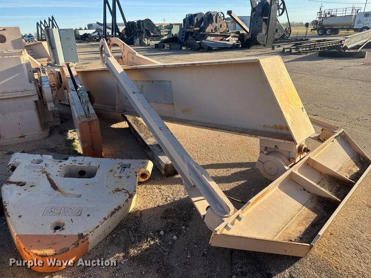 image for item ET1741 2009 Lufkin C-320D-305-100 pump jack