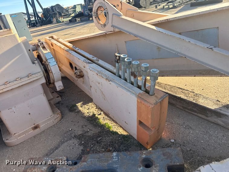 image for item ET1741 2009 Lufkin C-320D-305-100 pump jack