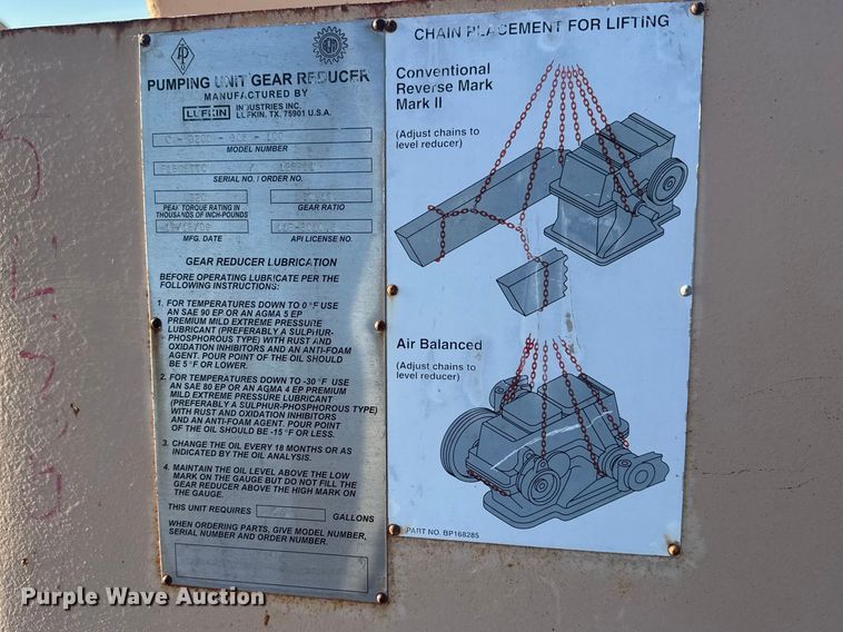 image for item ET1741 2009 Lufkin C-320D-305-100 pump jack