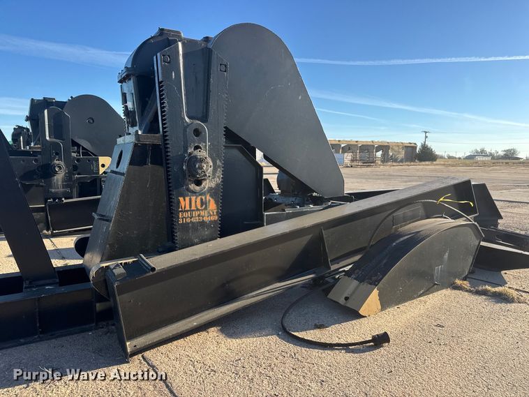image for item ET1742 Lufkin C-228D-246-86 pump jack