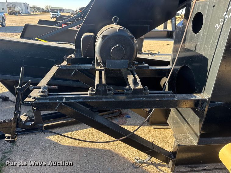 image for item ET1742 Lufkin C-228D-246-86 pump jack