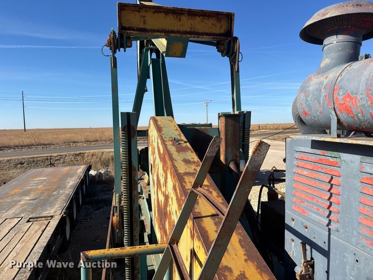 image for item ET1743 Lufkin CM-320D-305-100 pump jack