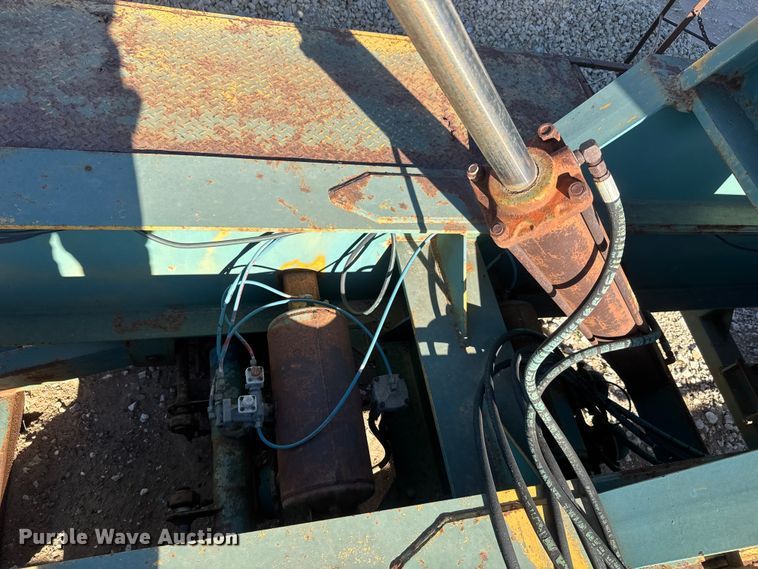 image for item ET1743 Lufkin CM-320D-305-100 pump jack