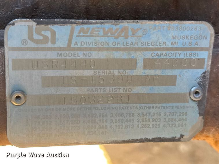 image for item ET1743 Lufkin CM-320D-305-100 pump jack