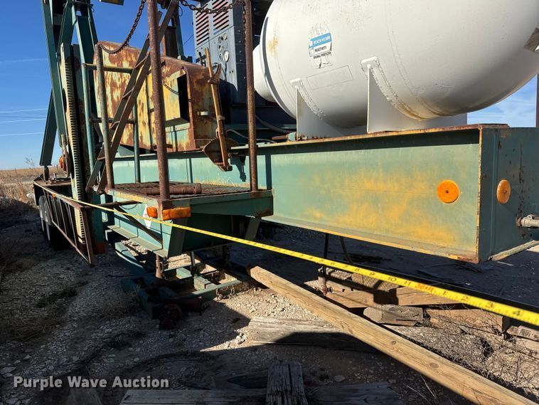 image for item ET1743 Lufkin CM-320D-305-100 pump jack