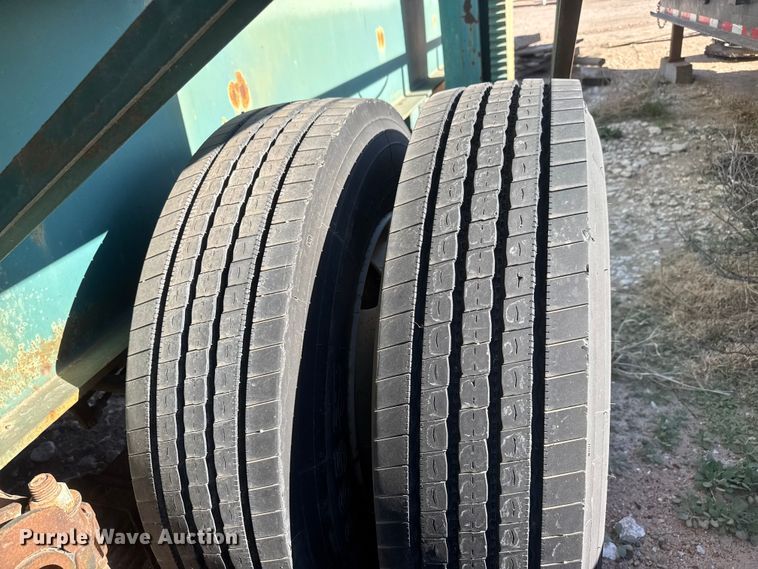 image for item ET1743 Lufkin CM-320D-305-100 pump jack