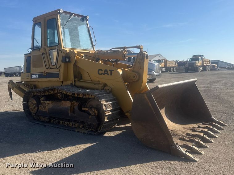 image for item ET1796 1986 Caterpillar 963 track loader