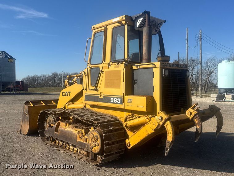 image for item ET1796 1986 Caterpillar 963 track loader