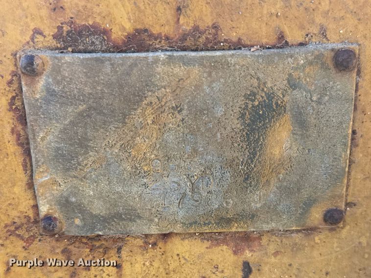 image for item ET1796 1986 Caterpillar 963 track loader