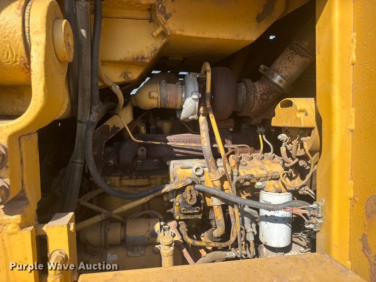 image for item ET1796 1986 Caterpillar 963 track loader