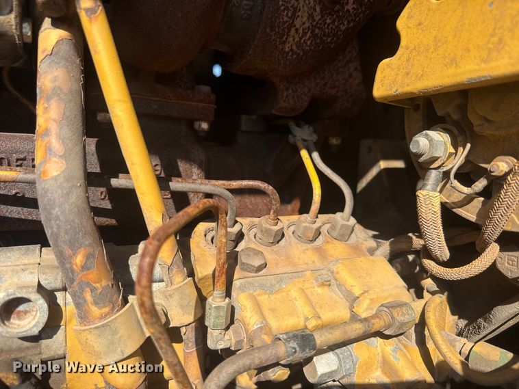 image for item ET1796 1986 Caterpillar 963 track loader