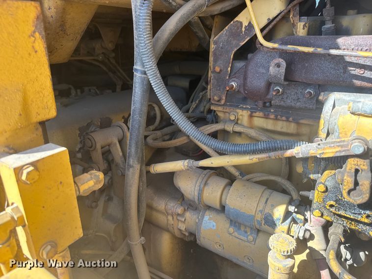 image for item ET1796 1986 Caterpillar 963 track loader
