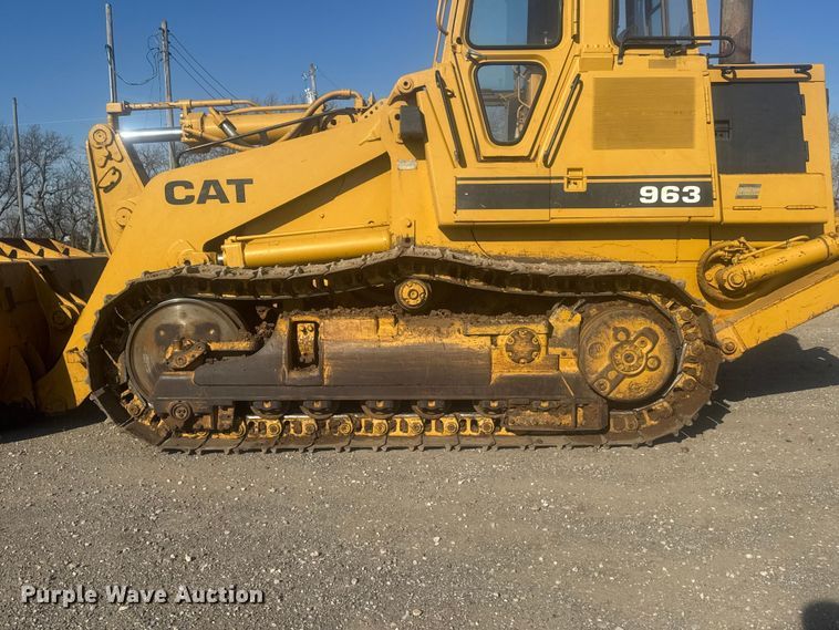 image for item ET1796 1986 Caterpillar 963 track loader