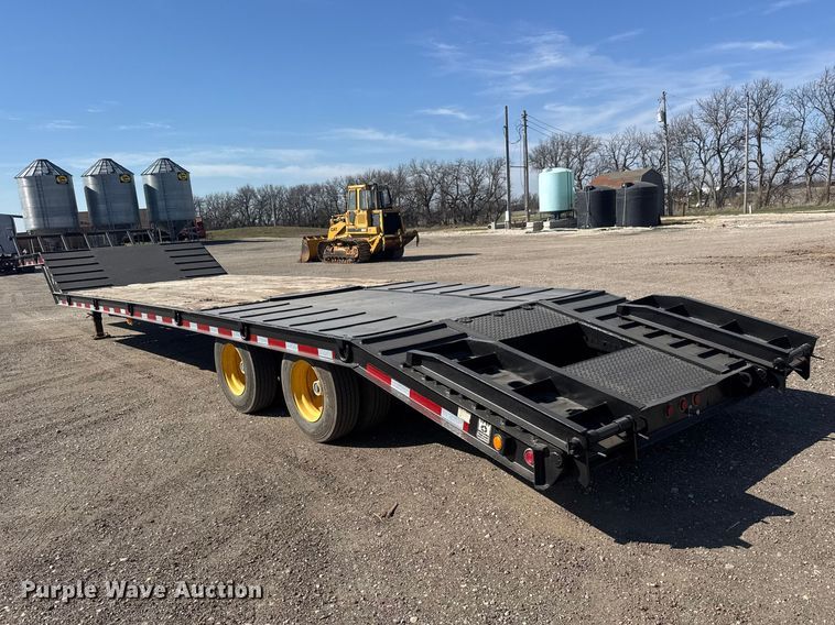 image for item ET1797 2004 Trail King TK50-412 drop deck equipment trailer