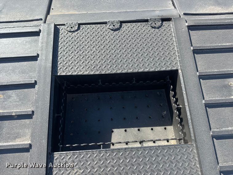 image for item ET1797 2004 Trail King TK50-412 drop deck equipment trailer