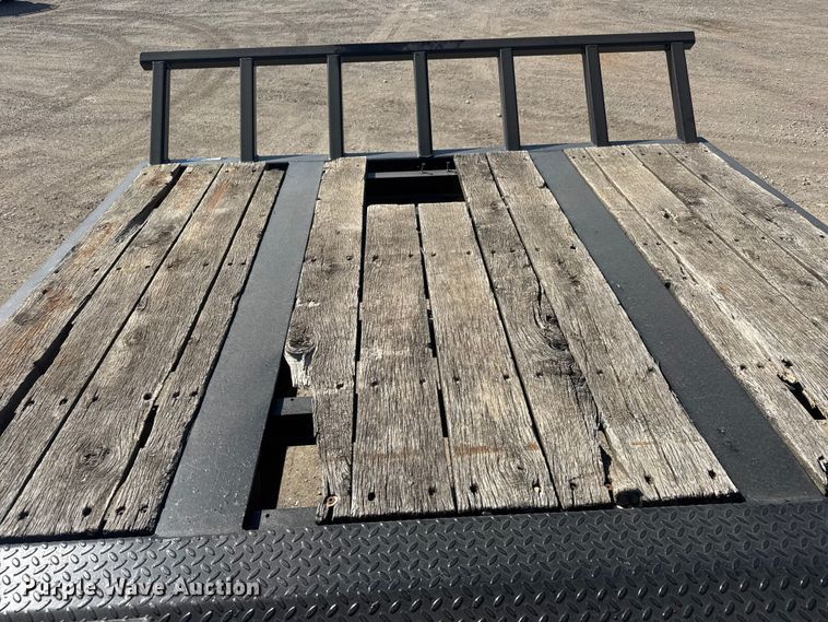 image for item ET1797 2004 Trail King TK50-412 drop deck equipment trailer