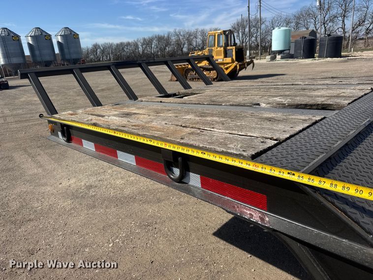 image for item ET1797 2004 Trail King TK50-412 drop deck equipment trailer