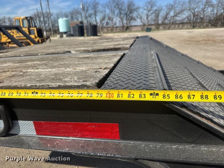 image for item ET1797 2004 Trail King TK50-412 drop deck equipment trailer