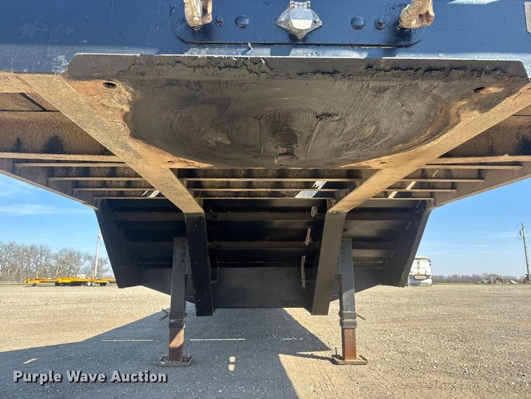 image for item ET1797 2004 Trail King TK50-412 drop deck equipment trailer