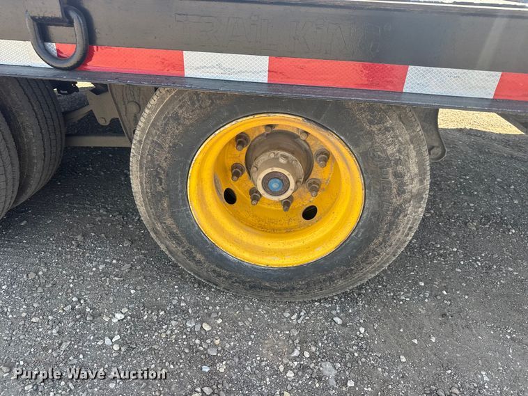 image for item ET1797 2004 Trail King TK50-412 drop deck equipment trailer