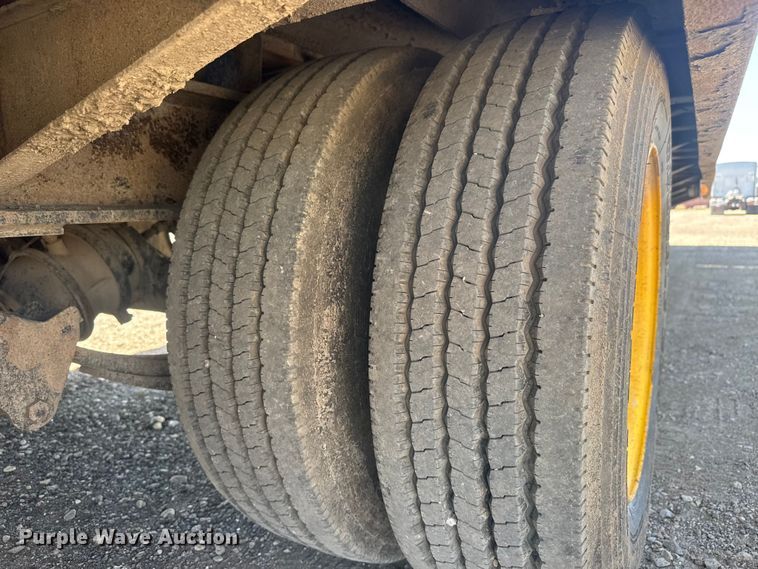 image for item ET1797 2004 Trail King TK50-412 drop deck equipment trailer