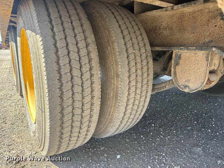 image for item ET1797 2004 Trail King TK50-412 drop deck equipment trailer