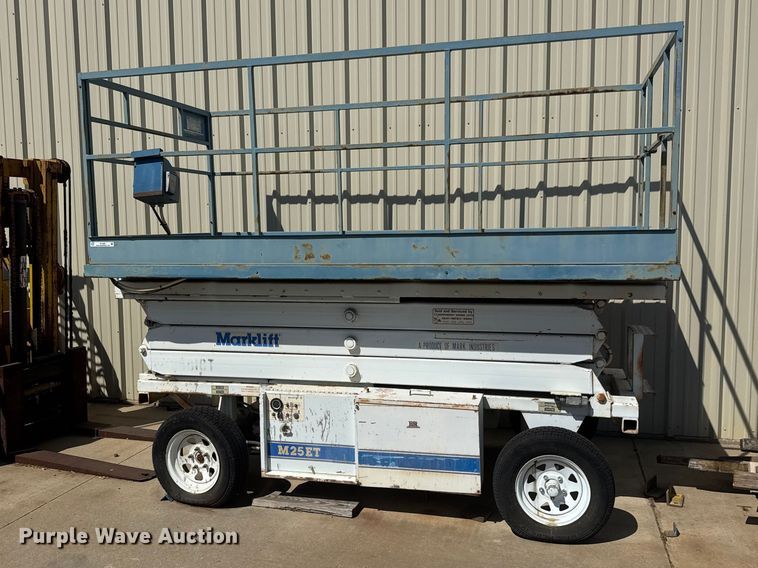 image for item ET1807 Mark M25ET scissor lift