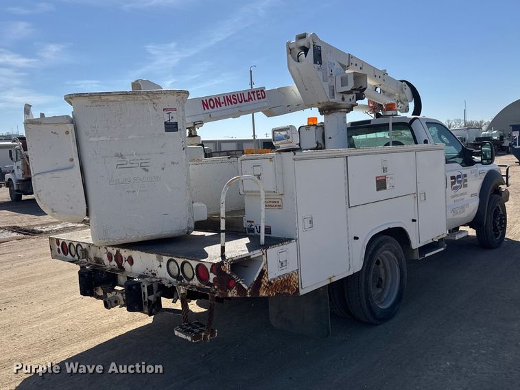 image for item ET1811 2007 Ford F450 Super Duty XL bucket truck