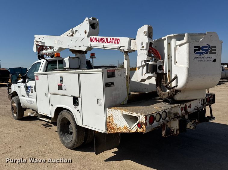 image for item ET1811 2007 Ford F450 Super Duty XL bucket truck