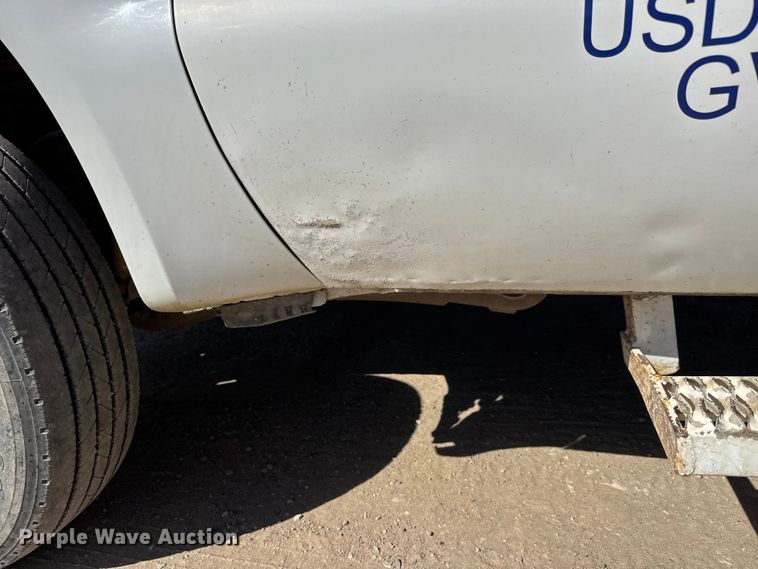 image for item ET1811 2007 Ford F450 Super Duty XL bucket truck