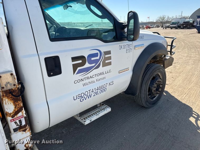 image for item ET1811 2007 Ford F450 Super Duty XL bucket truck