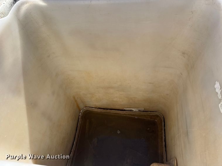 image for item ET1811 2007 Ford F450 Super Duty XL bucket truck