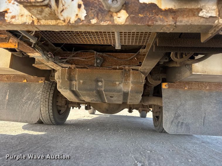 image for item ET1811 2007 Ford F450 Super Duty XL bucket truck