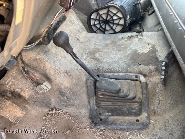 image for item ET1811 2007 Ford F450 Super Duty XL bucket truck