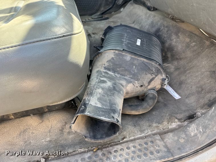 image for item ET1811 2007 Ford F450 Super Duty XL bucket truck