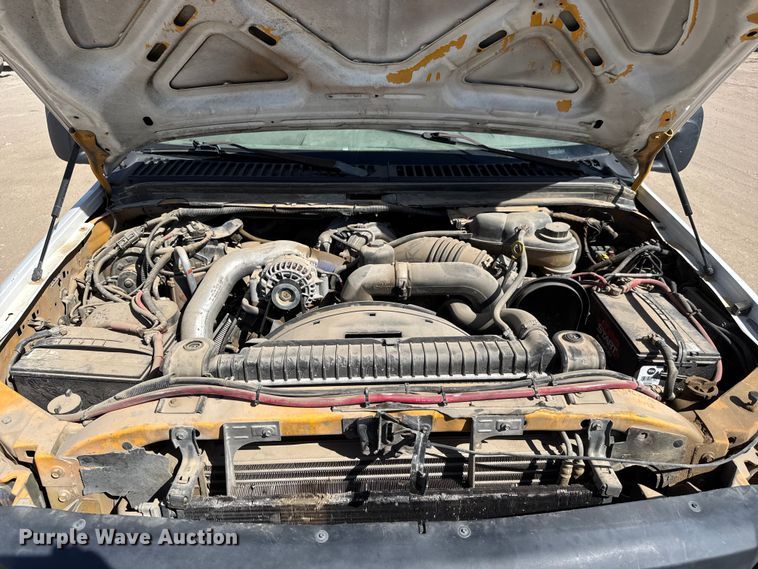 image for item ET1811 2007 Ford F450 Super Duty XL bucket truck