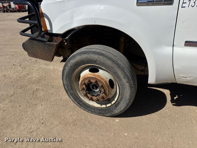 image for item ET1811 2007 Ford F450 Super Duty XL bucket truck