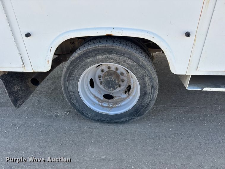 image for item ET1811 2007 Ford F450 Super Duty XL bucket truck