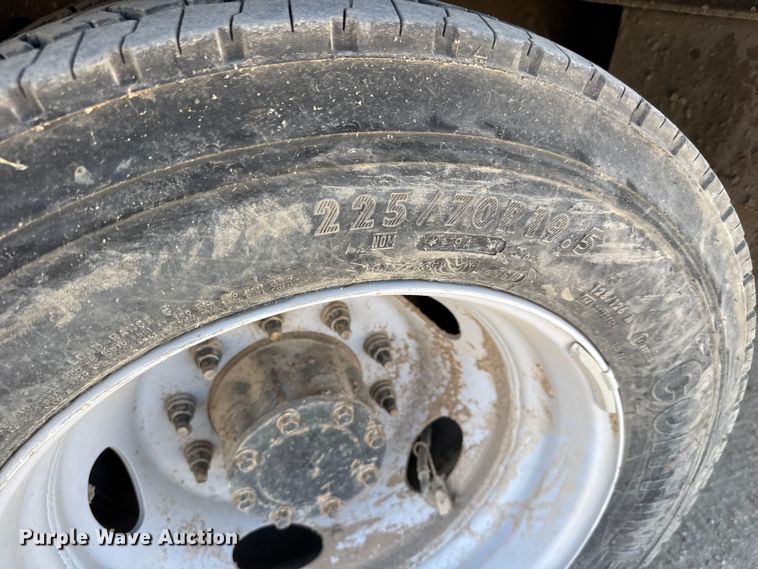 image for item ET1811 2007 Ford F450 Super Duty XL bucket truck