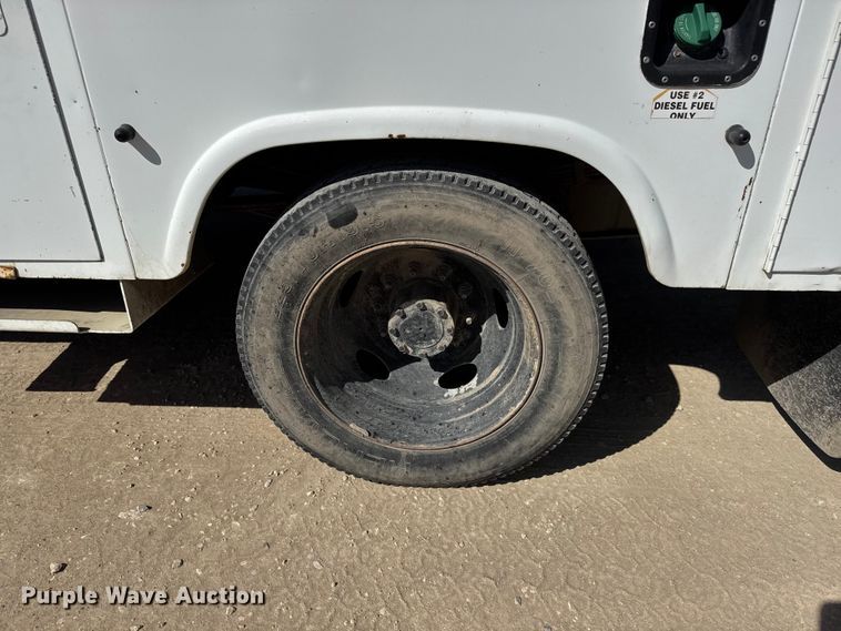 image for item ET1811 2007 Ford F450 Super Duty XL bucket truck