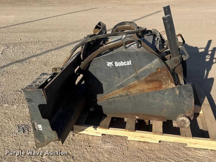 image for item ET1812 2014 Bobcat 24PLA skid steer cold planer