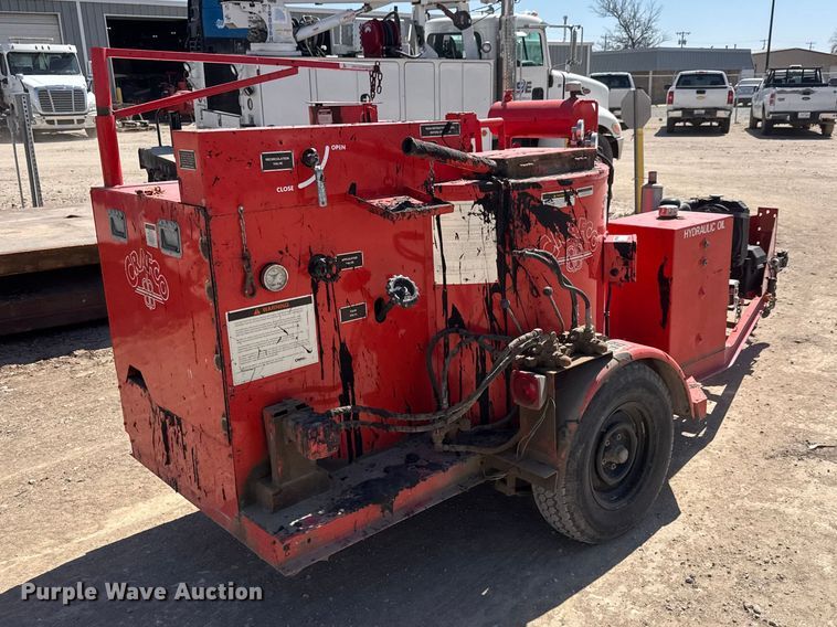 image for item ET1813 1999 Crafco EZ POUR 100D melter applicator