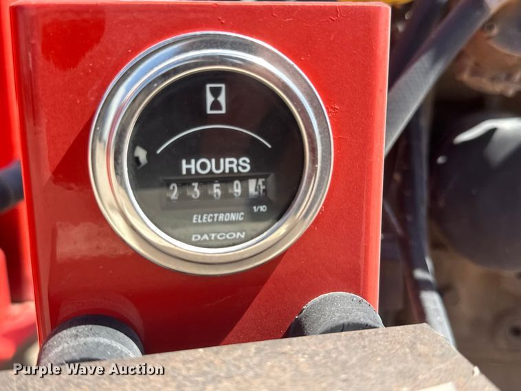 image for item ET1813 1999 Crafco EZ POUR 100D melter applicator