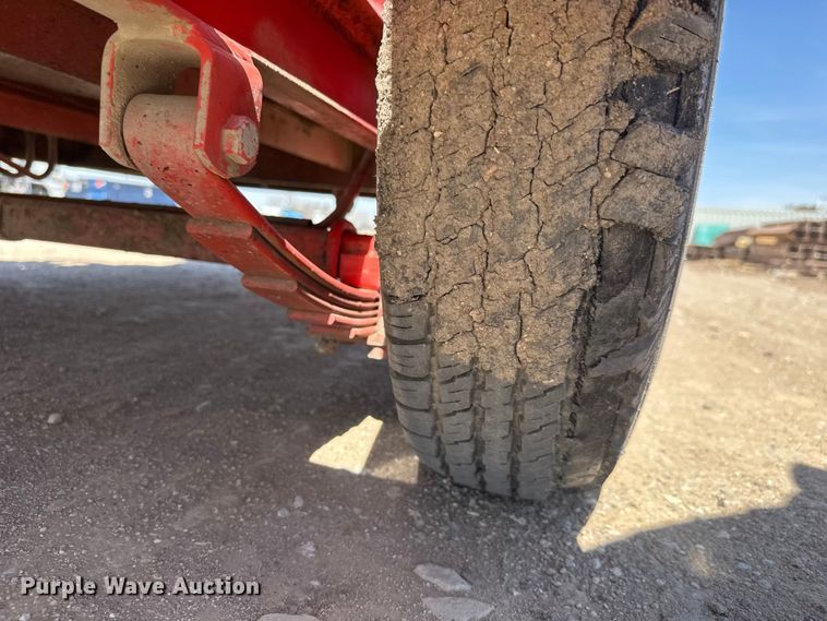 image for item ET1813 1999 Crafco EZ POUR 100D melter applicator